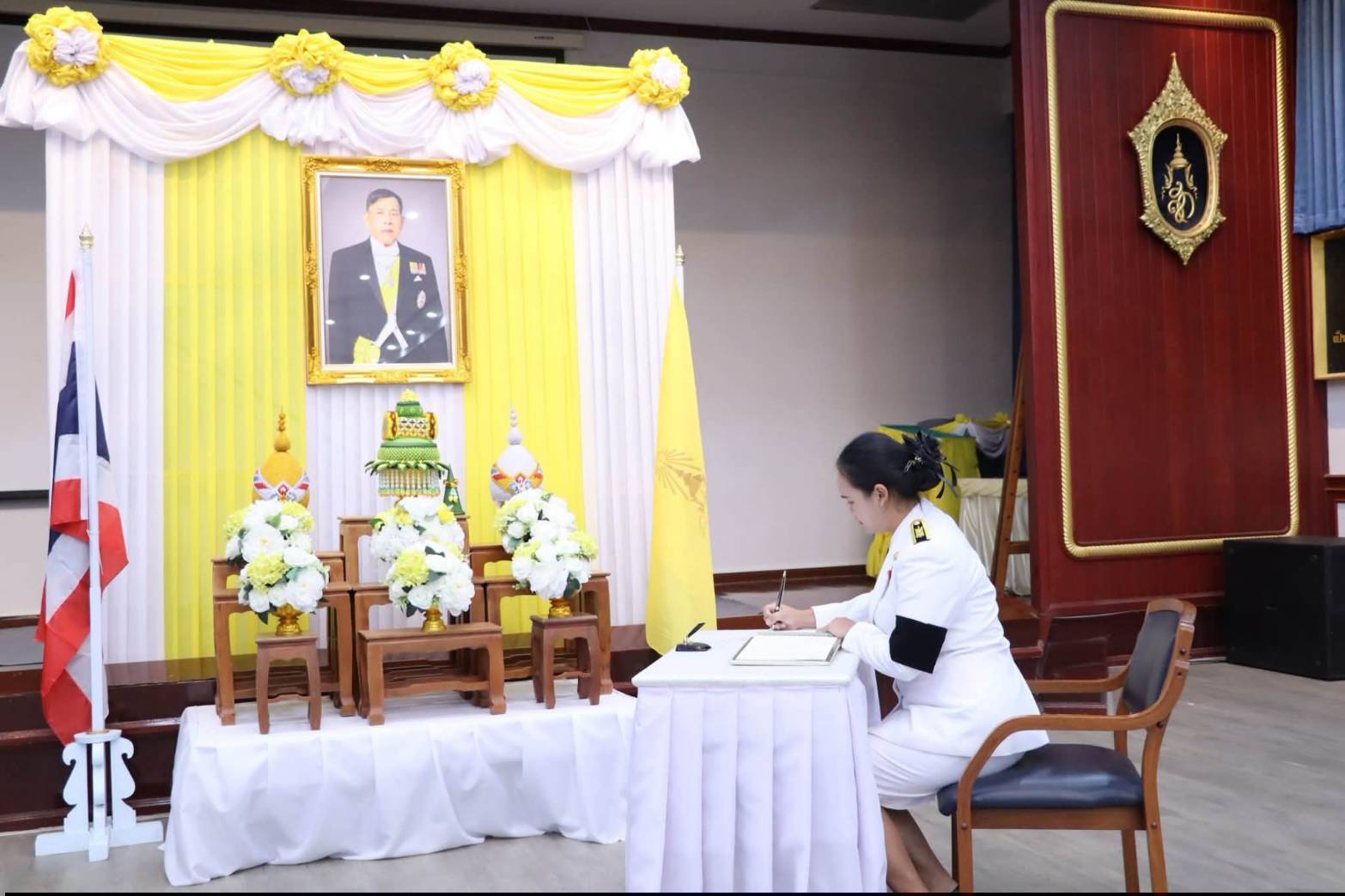 title - นางสาวอมรรัตน์ แขวงโสภา ปฏิรูปที่ดินจังหวัดพระนครศรีอยุธยา ปฏิบัติหน้าที่ในตำแหน่งผู้อำนวยการศูนย์ส่งเสริมและพัฒนาอาชีพเสริมนอกภาคการเกษตร(ศพส.) เป็นประธานในพิธีถวายสัตย์ปฏิญาณเพื่อเป็นข้าราชการที่ดีและพลังของแผ่นดิน เนื่องในโอกาสมหามงคลเฉลิมพระชนมพรรษา พระบาทสมเด็จพระปรเมนทรรามาธิบดีศรีสินทร มหาวชิราลงกรณ พระวชิรเกล้าเจ้าอยู่หัว 28 กรกฎาคม 2569